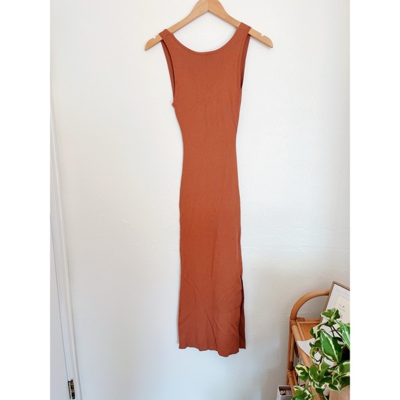 VICI Cutout Twist Front Ribbed Midi Dress – Rust / Terracotta – Size Large - Picture 4 of 5